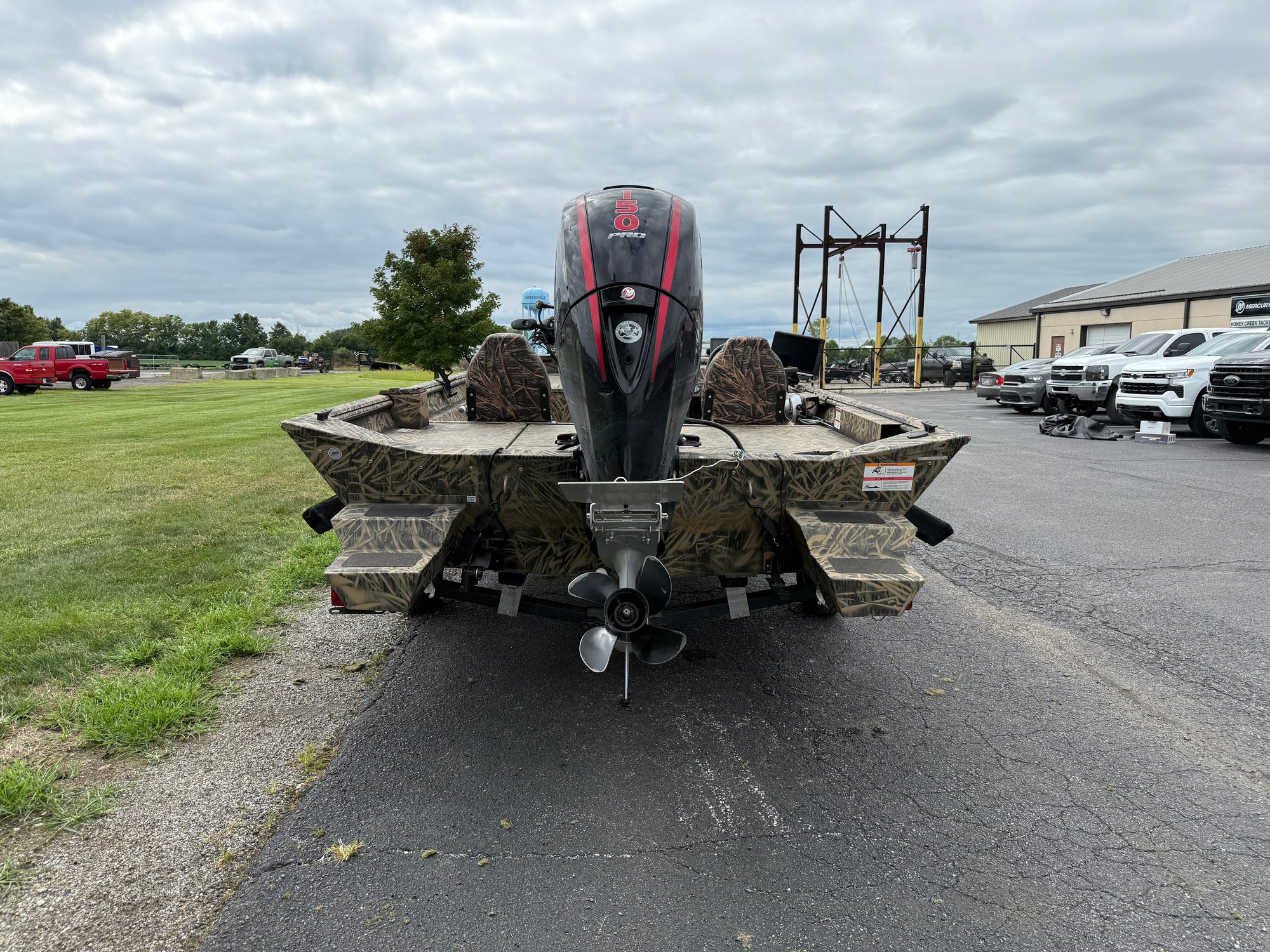 2023 Lowe Roughneck 2070