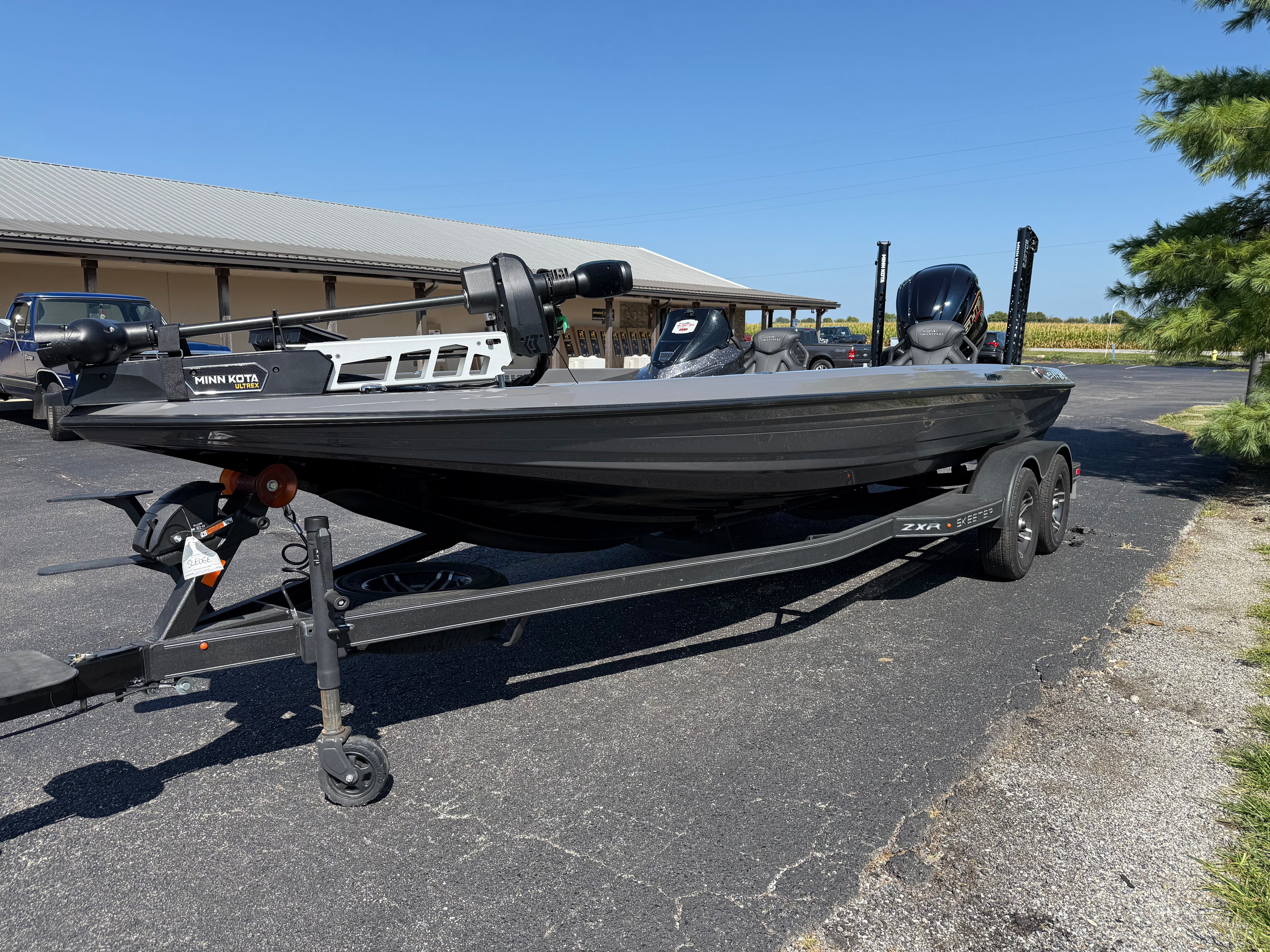 2025 Skeeter ZXR21 (Demo Model)