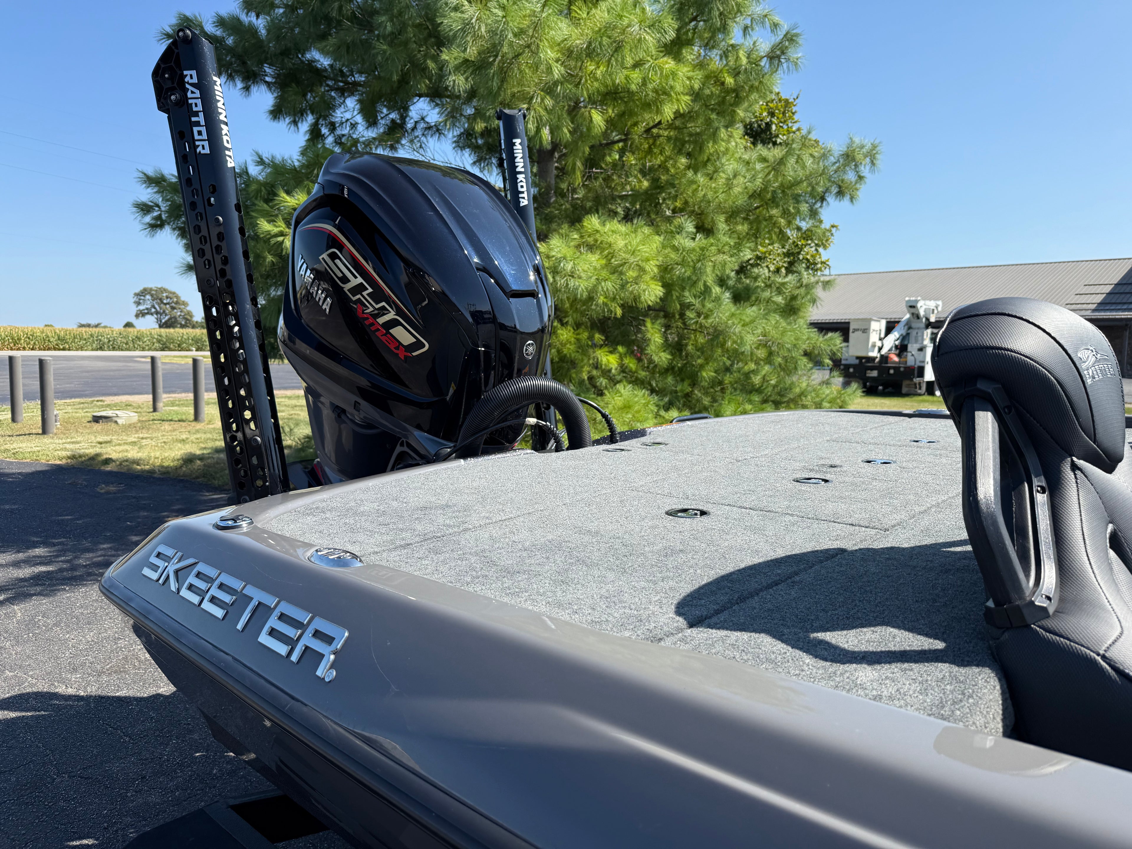 2025 Skeeter ZXR21 (Demo Model)