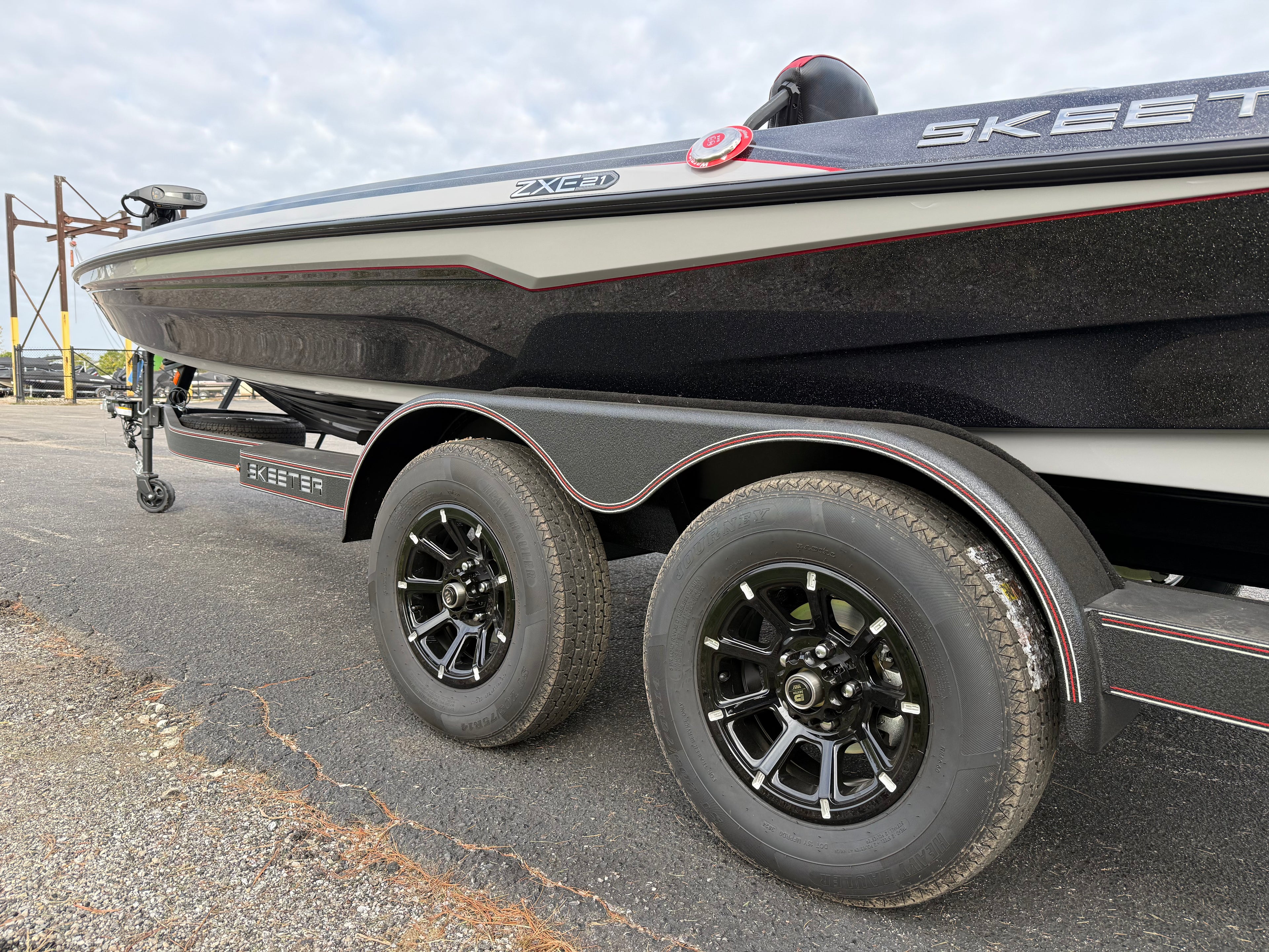 2026 Skeeter ZXE21 Option 1