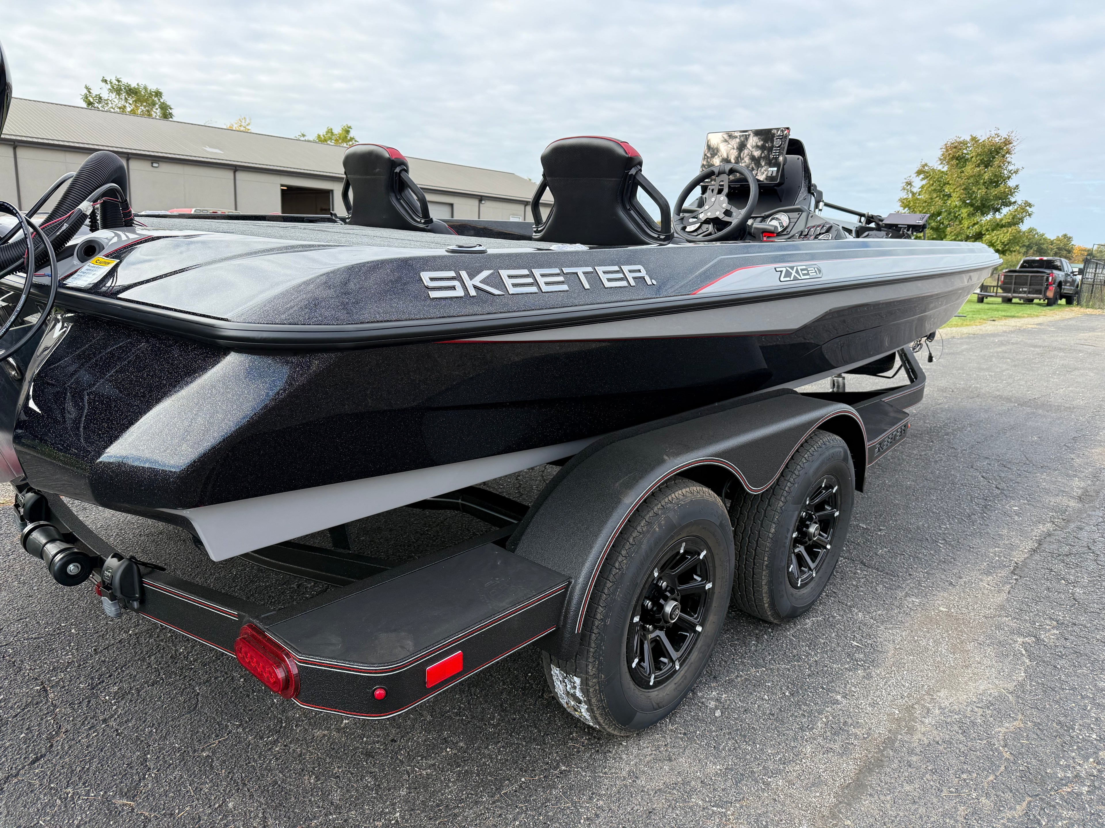 2026 Skeeter ZXE21 Option 1