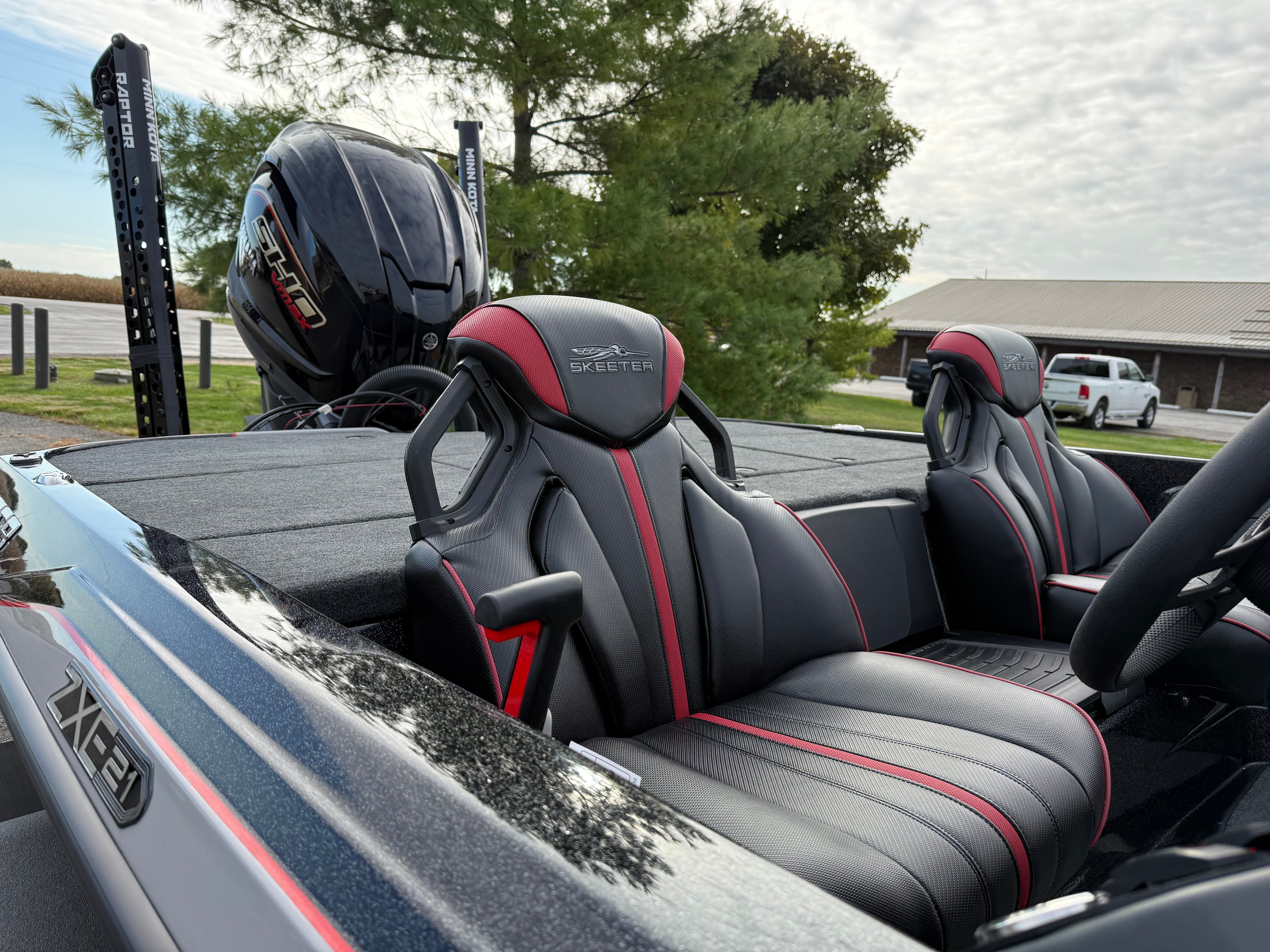 2026 Skeeter ZXE21 Option 1