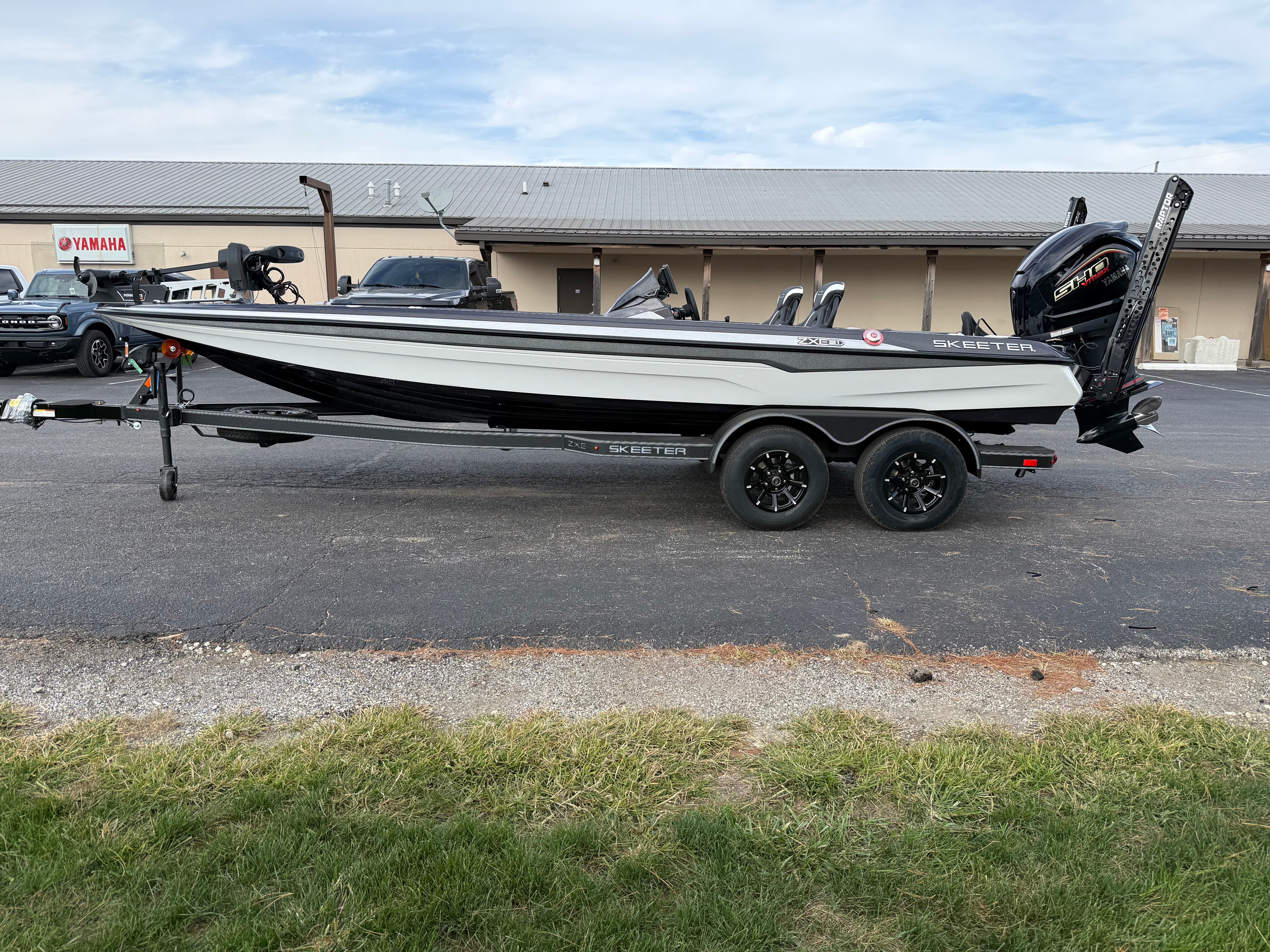 2026 Skeeter ZXE21 Option 6 – Honey Creek Tackle