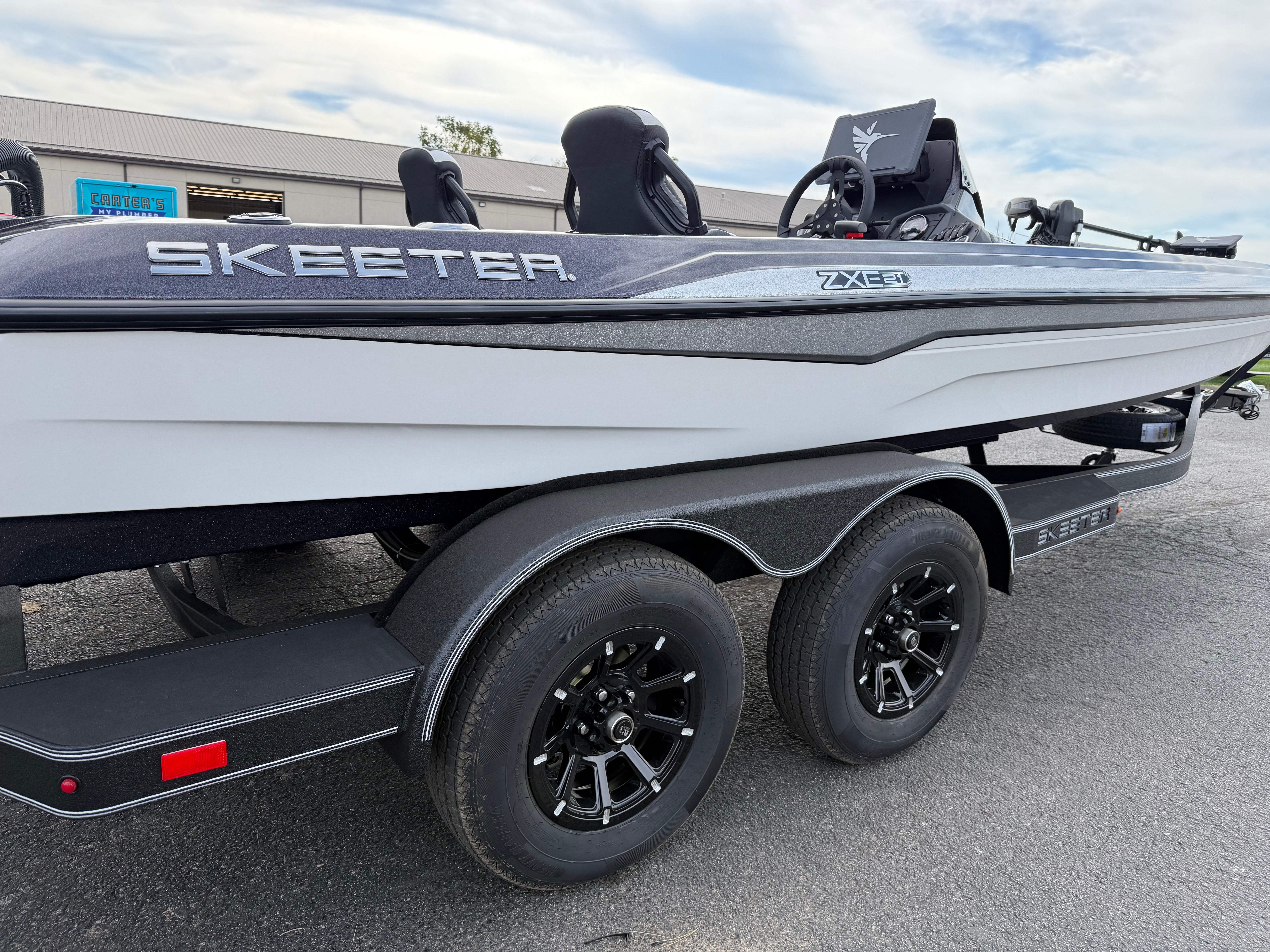 家具一式 2026/1/13 2026 Skeeter ZXE21 Option 6 – Honey Creek Tackle