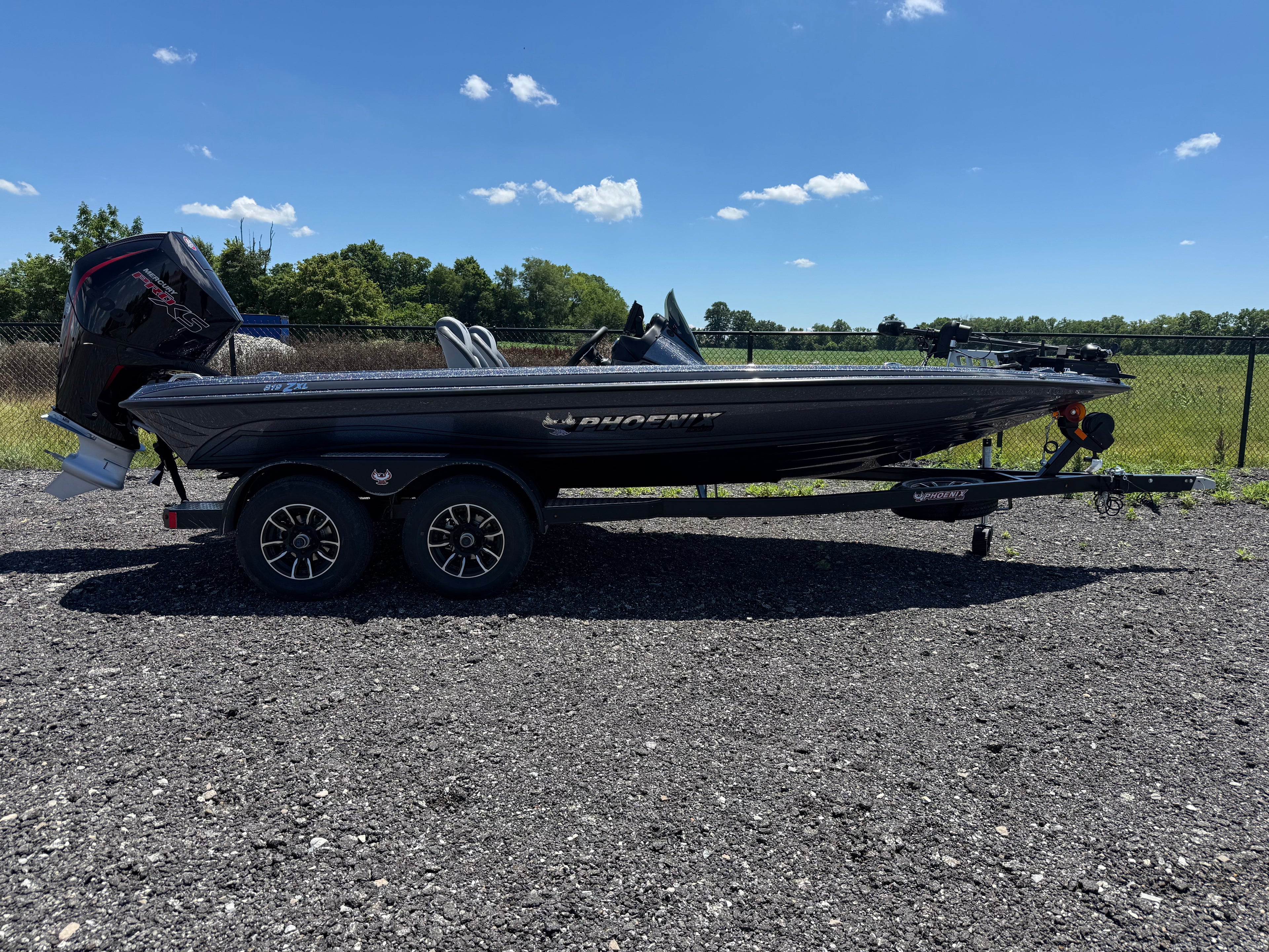 2027 Phoenix 819 ZXL