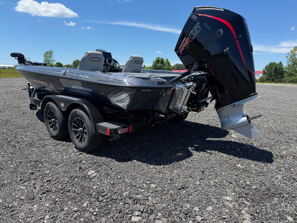 2027 Phoenix 819 ZXL