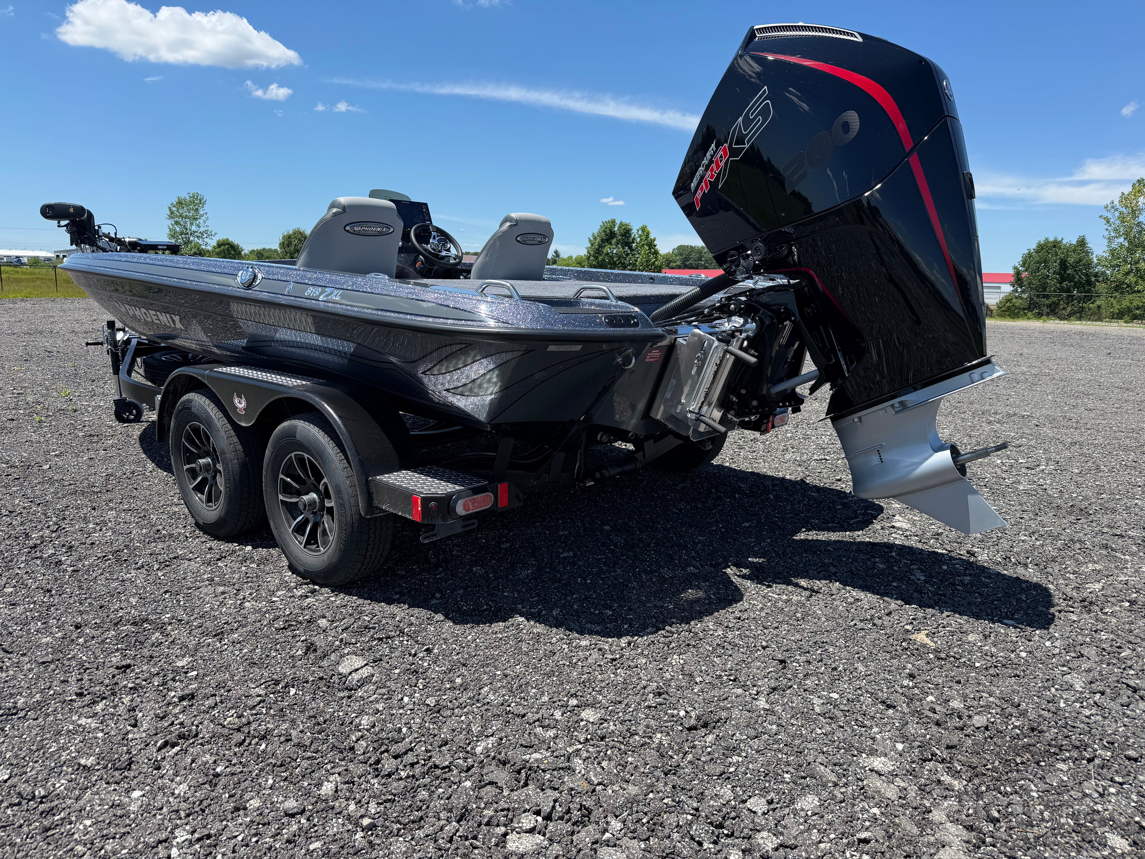 2027 Phoenix 819 ZXL