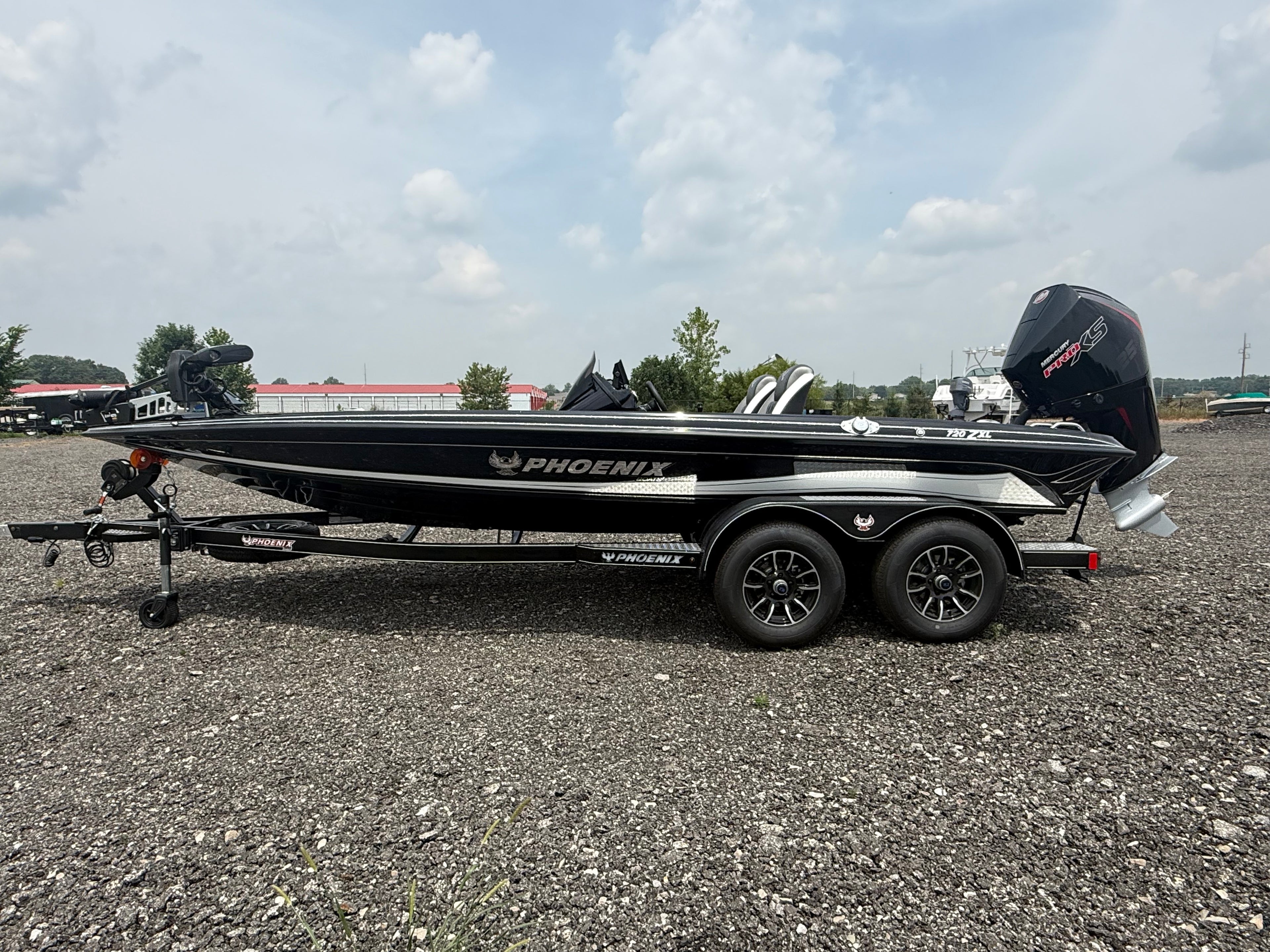 2027 Phoenix 720 ZXL